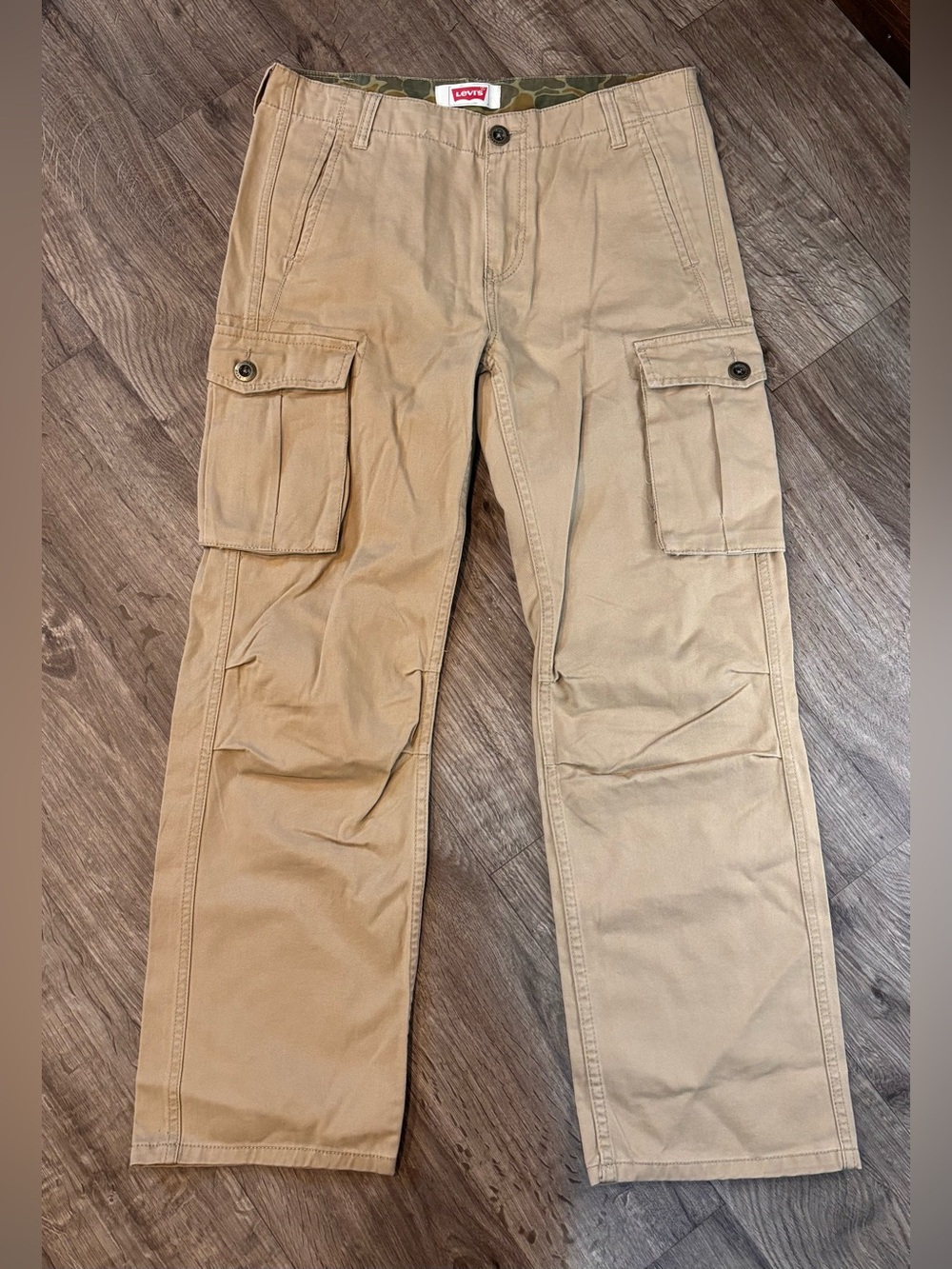 Levi’s Khaki Cargo Pants